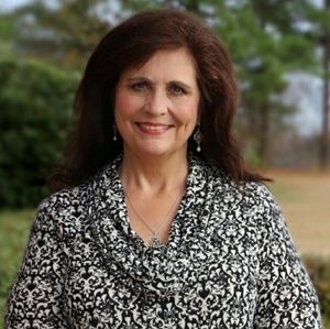 Meet your Posher, Debbie